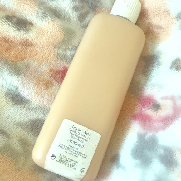 * Sold* Ⓜ️ Este Laúder Double Wear 1W1 Bone - Picture 1 of 4